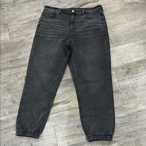 American Eagle Outfitters Cozy Next Level Stretch super high-rise jegging 16